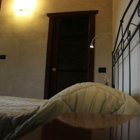 Bed & Breakfast Triora Medievale エクステリア 写真