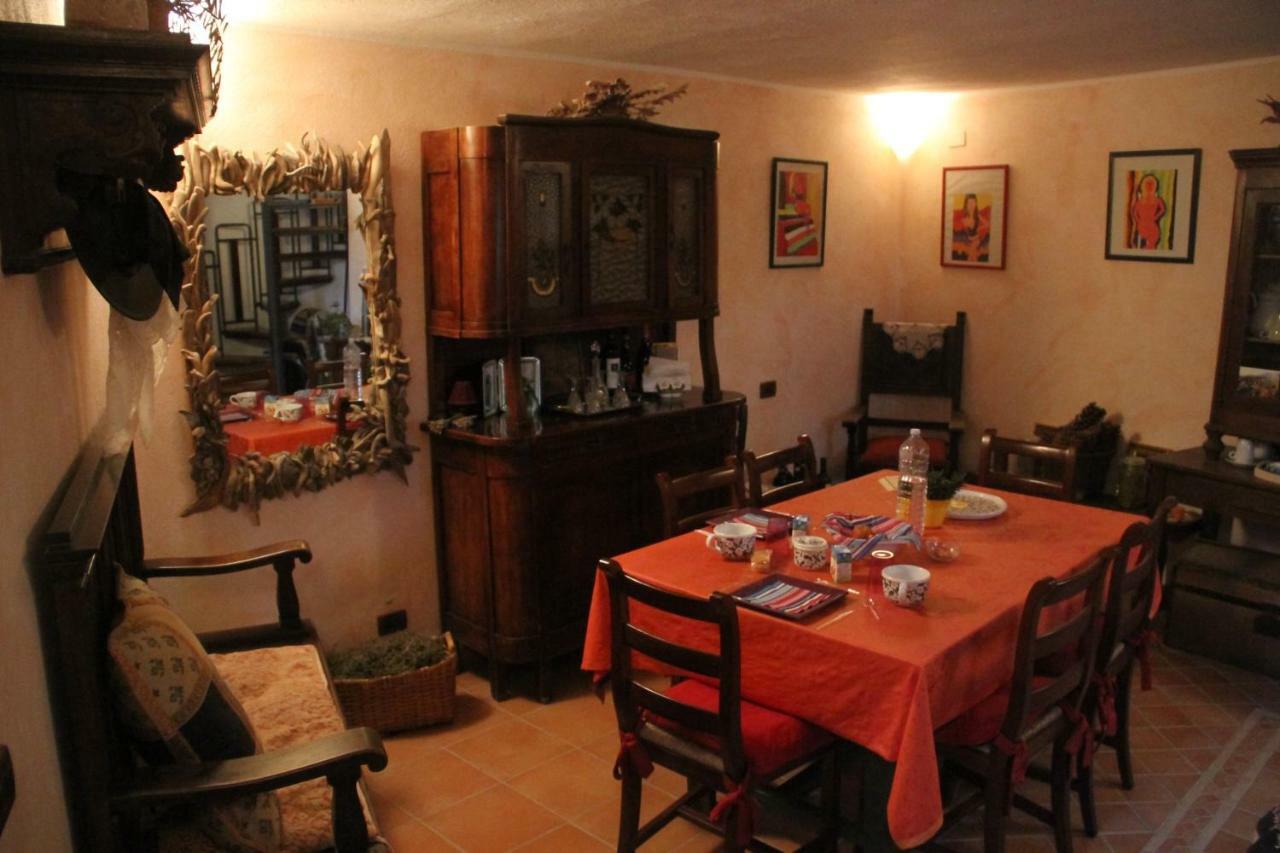 Bed & Breakfast Triora Medievale エクステリア 写真