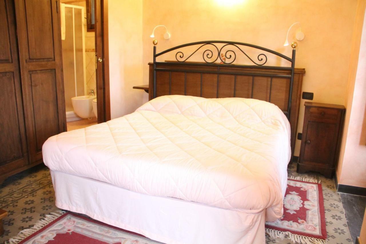 Bed & Breakfast Triora Medievale エクステリア 写真